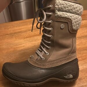 North face Women’s Winter Boots